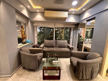 2 BHK Apartment For Rent in Bandra West
