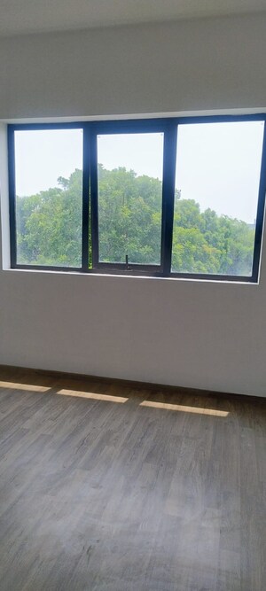 Swimming Pool in 2 BHK Apartment at DLF Regency Park I, Dlf Phase iv – for Sale