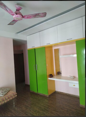 Room in 3 BHK Apartment at Lodha Meridian, Kukatpally – for Rent