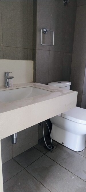 Bathroom in 2 BHK Apartment at DLF Regency Park I, Dlf Phase iv – for Sale