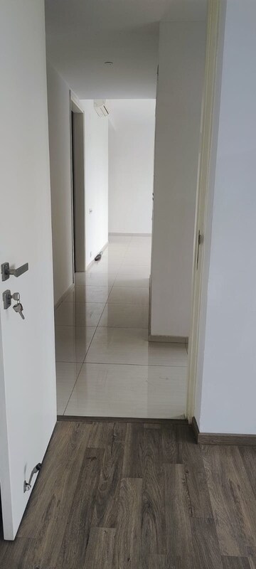 Bathroom in 2 BHK Apartment at DLF Regency Park I, Dlf Phase iv – for Sale