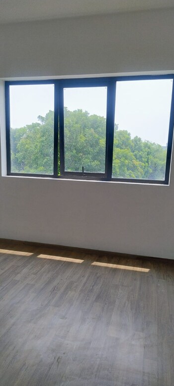 DLF Regency Park I
