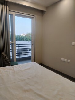 2 BHK Apartment For Sale in DLF Regency Park I
