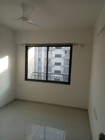 Room in 3 BHK Apartment at Shela – for Rent