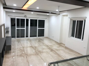 Room in 4 BHK Villa at Vajram Aster Homes, Gopanpally – for Rent