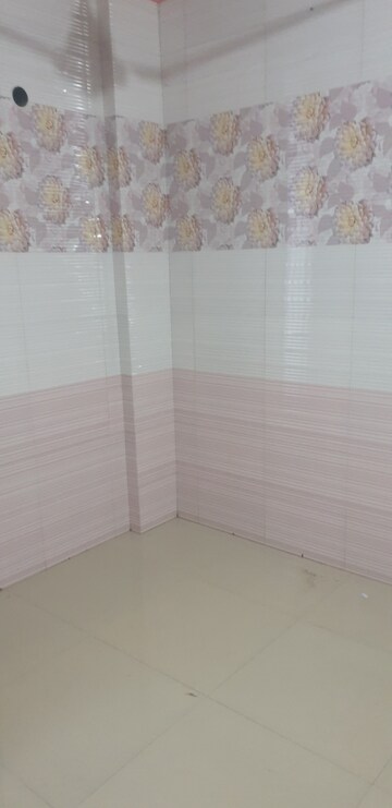 Bathroom in 1 BHK Apartment at Dombivli East – for Rent