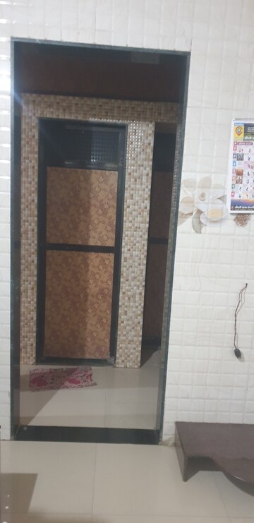 Bathroom in 1 BHK Apartment at Dombivli East – for Rent