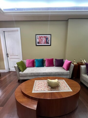 Bedroom in 6 BHK Independent House at Sector 22 – for Sale