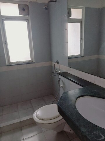 Bathroom in 4 BHK Apartment at Bhawna Apartment, Sector 43 – for Rent