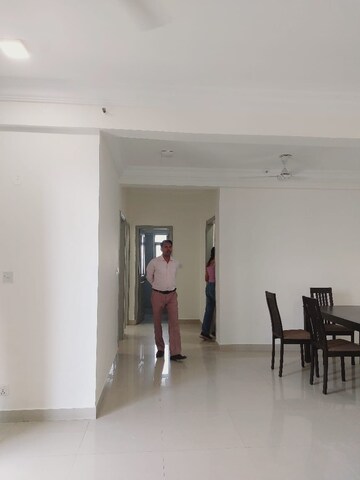 Building Lobby in 4 BHK Apartment at Bhawna Apartment, Sector 43 – for Rent