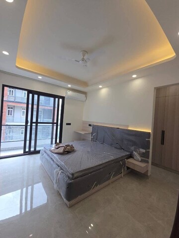 Bedroom in 2 BHK Apartment at Saket – for Rent