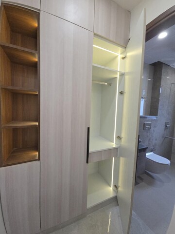 Furnished Amenities in 2 BHK Apartment at Saket – for Rent