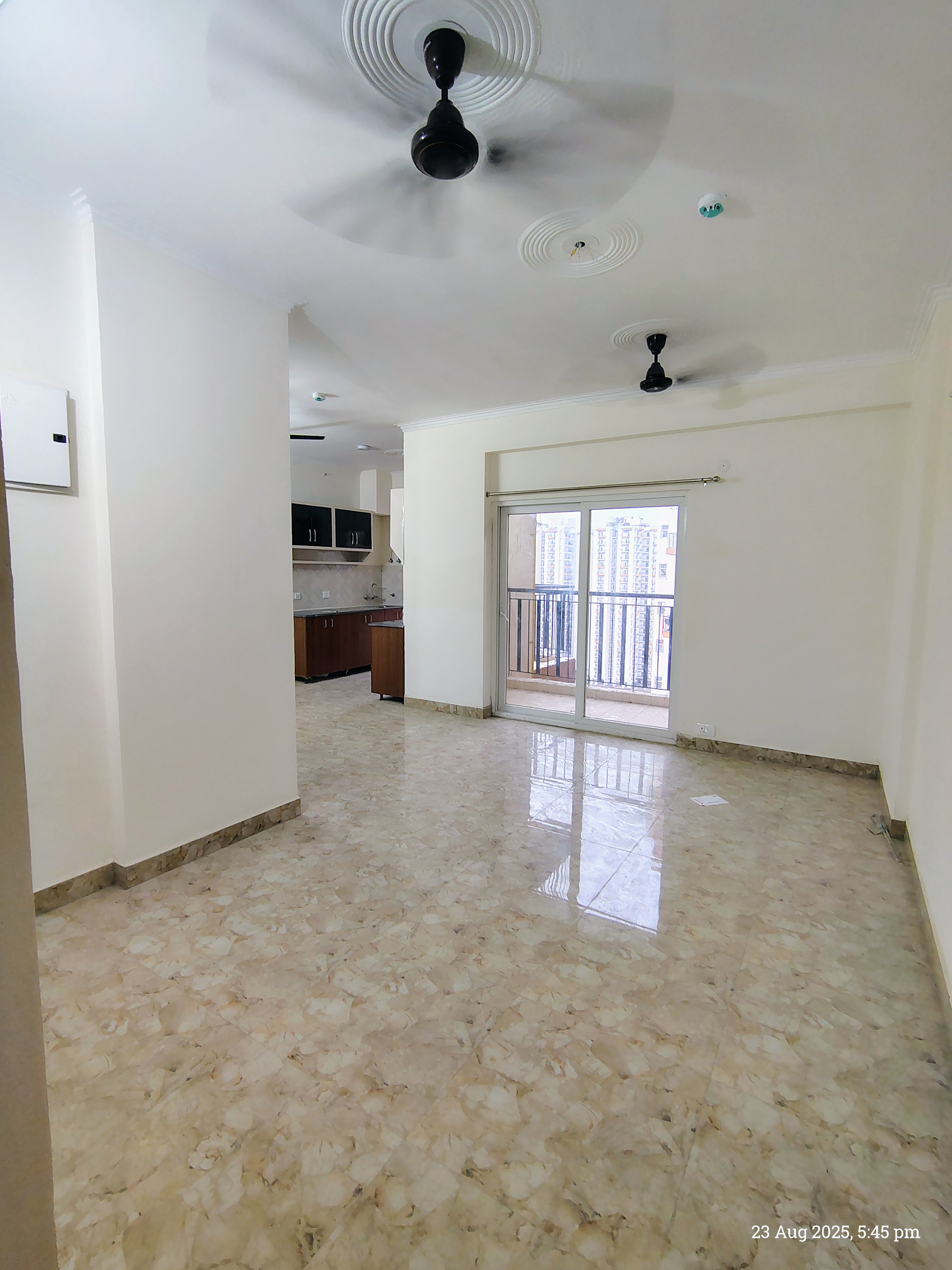 3 BHK Apartment For Rent in Amrapali Terrace Homes