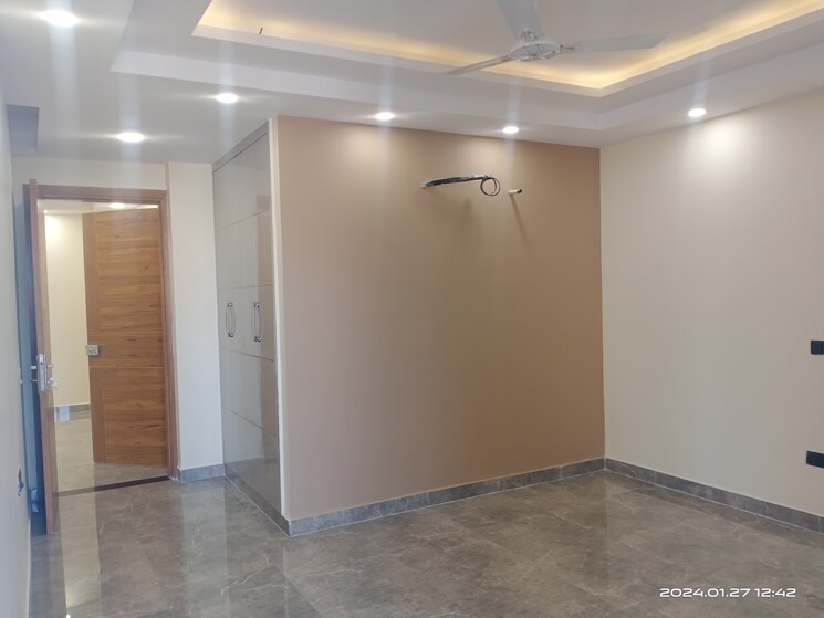 Room, vasant kunj 3 Bedroom 1350 Sq.Ft. Builder Floor In Vasant Kunj Delhi 9106024