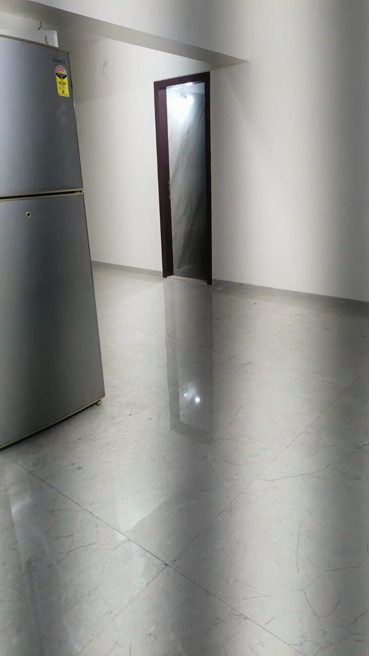 Room, santacruz east 2 Bedroom 700 Sq.Ft. Apartment In Santacruz East Mumbai 9105995