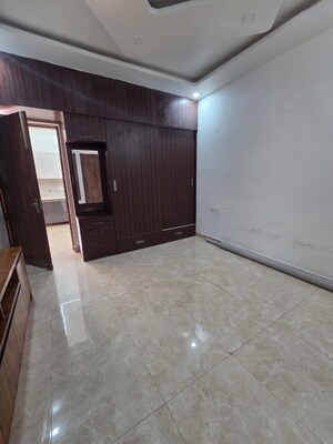 Room in 4 BHK Independent House at Patiala Road – for Sale