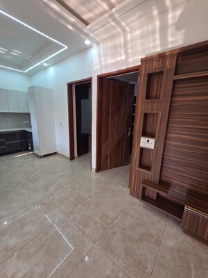 Room in 4 BHK Independent House at Patiala Road – for Sale