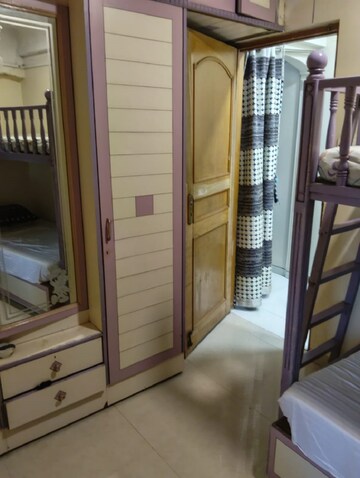 Bedroom in 2 BHK Apartment at Bandra West – for Rent