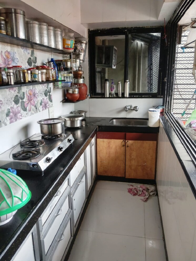 Kitchen, bandra west 2 Bedroom 750 Sq.Ft. Apartment In Bandra West Mumbai 9106037