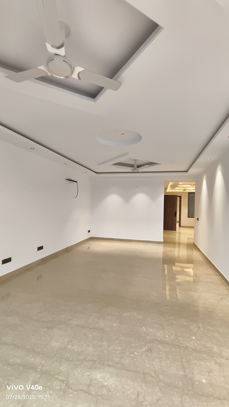 Room, vasant kunj 4 Bedroom 3200 Sq.Ft. Builder Floor In Vasant Kunj Delhi 9106090