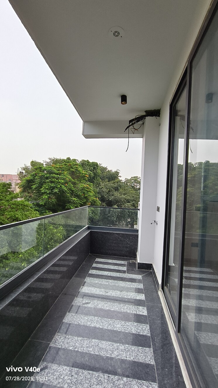 Balcony, vasant kunj 4 Bedroom 3200 Sq.Ft. Builder Floor In Vasant Kunj Delhi 9106090