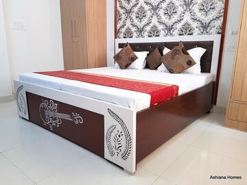 Bedroom in 1 RK Builder Floor at Royal Homez, Sector 43 – for Rent