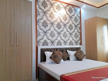 Bedroom in 1 RK Builder Floor at Royal Homez, Sector 43 – for Rent