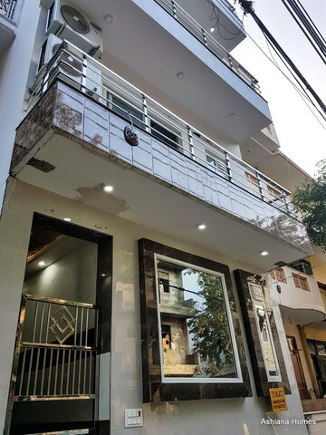 1 RK Builder Floor – Exterior View View at Royal Homez, Sector 43 - for Rent