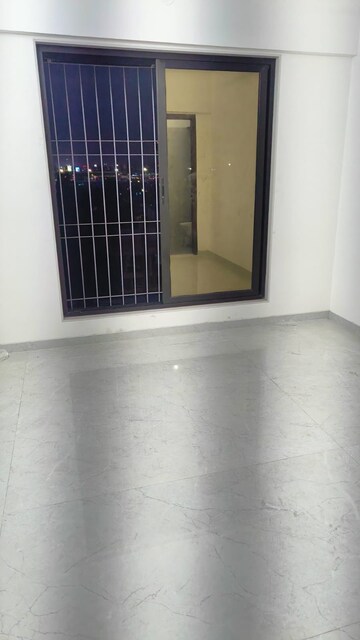 Room in 2 BHK Apartment at Santacruz East – for Rent