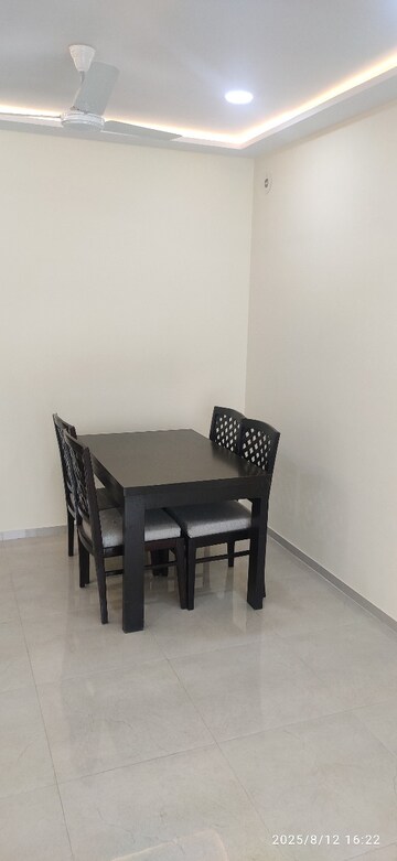 Furnished Amenities in 1 BHK Apartment at Sheth Vasant Oasis, Andheri East – for Rent