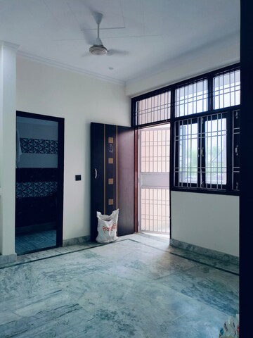 Room in 1 BHK Builder Floor at Freedom Fighters Enclave – for Rent