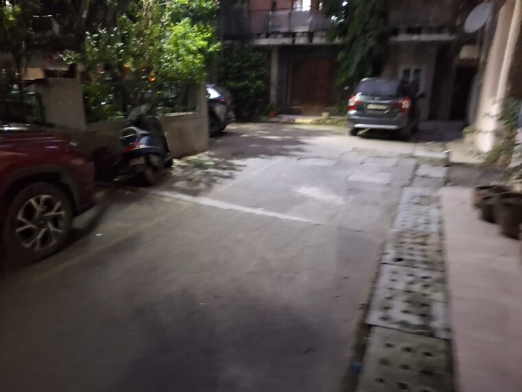  Parking, mayur vihar phase iii 3.5 Bedroom 1500 Sq.Ft. Apartment In Mayur Vihar Phase Iii Delhi 9106168