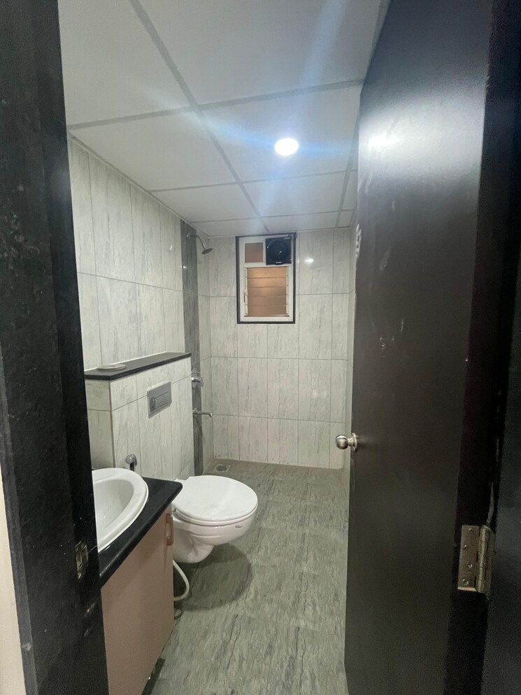 Bathroom, kolte-patil-life-republic-r-10 2 Bedroom 650 Sq.Ft. Apartment In Hinjewadi Pune 9106123