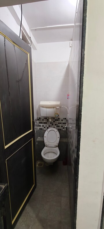 Bathroom in 1 BHK Independent House at Gokhalenagar – for Rent