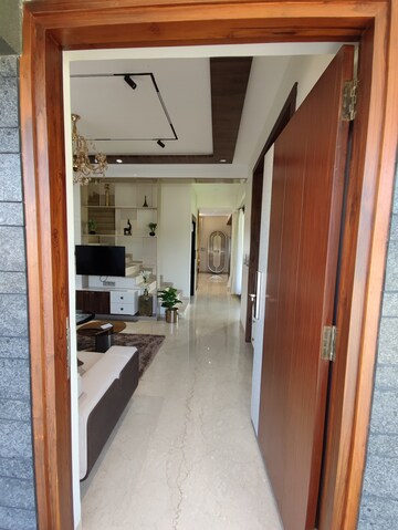 Building Lobby in 4 BHK Villa at Theme Signature One, Devanahalli – for Sale