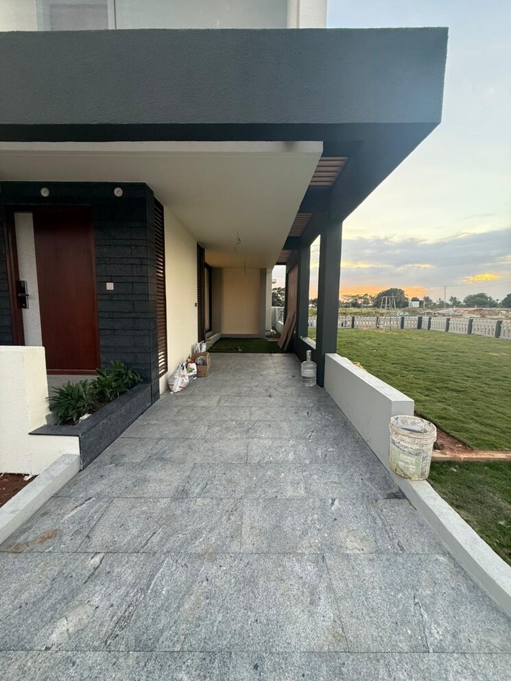  Parking, theme-signature-one 4 Bedroom 3195 Sq.Ft. Villa In Devanahalli Bangalore 9106183