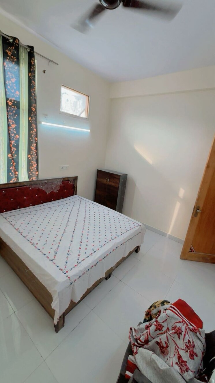 Bedroom, paramount-golf-forest-studio-apartments-phase-2- Studio 435 Sq.Ft. Apartment In Zeta I Greater Noida Greater Noida 9106204