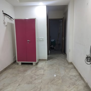 Room in 2 BHK Builder Floor at Palm Residency Chhatarpur, Rajpur Khurd Extension – for Rent