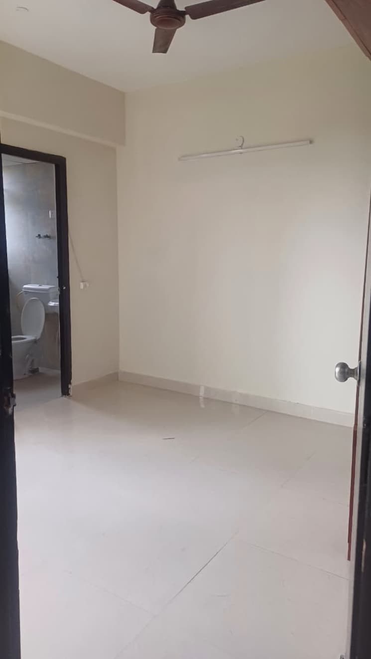 Room, preet vihar 2 Bedroom 134 Sq.Yd. Builder Floor In Preet Vihar Delhi 9106251