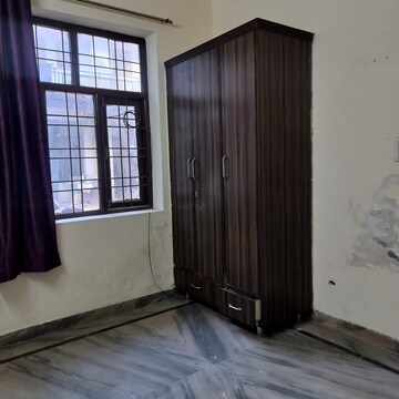 Room in 2 BHK Builder Floor at Palm Residency Chhatarpur, Rajpur Khurd Extension – for Rent