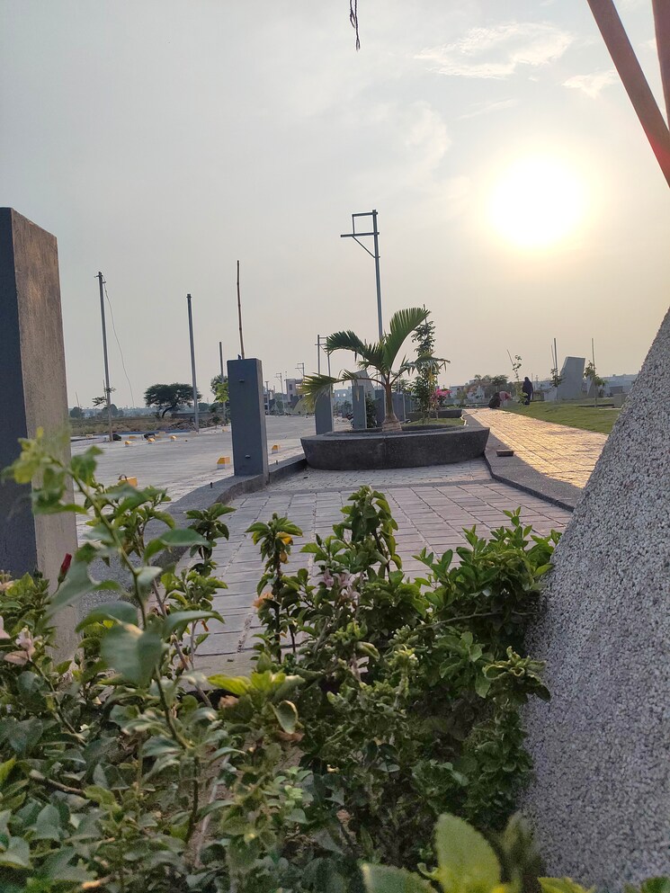 Garden, ujjain road  1000 Sq.Ft. Plot In Ujjain Road Indore 9106314