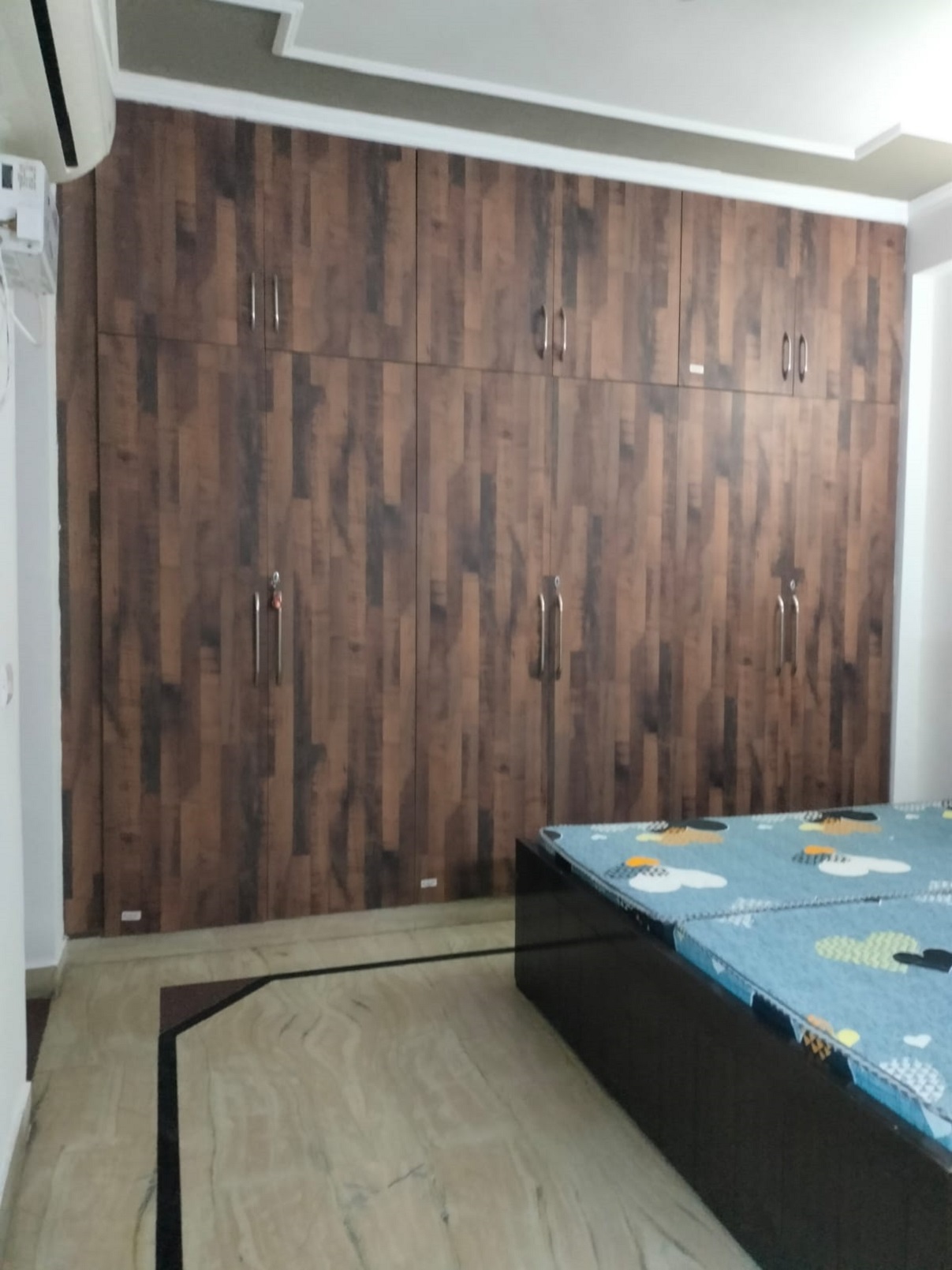 3 BHK + Pooja Room 216 Sq.Yd. Apartment in DLF City Phase III