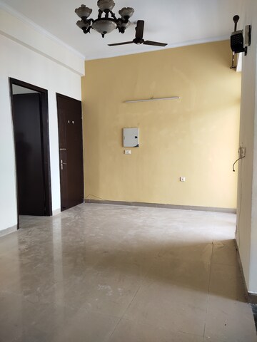 Furnished Amenities in 2 BHK Apartment at Assotech Windsor Court, Sector 78 – for Rent