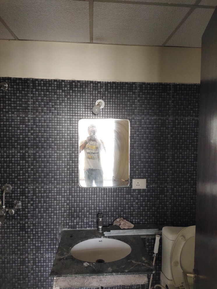 Bathroom, assotech-windsor-court 2 Bedroom 990 Sq.Ft. Apartment In Sector 78 Noida 9106324