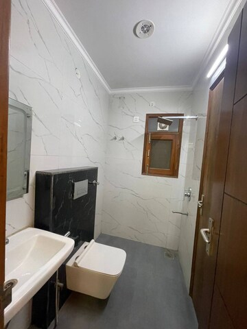Team Area in 2 BHK Builder Floor at Chattarpur – for Rent