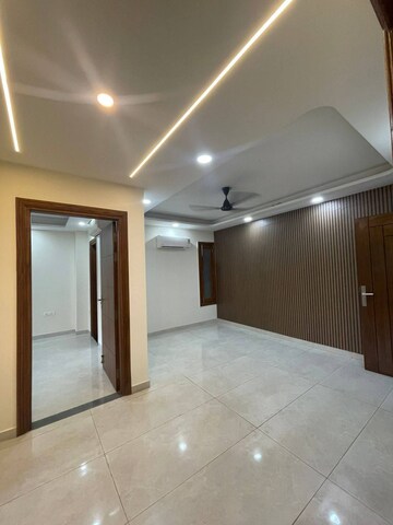 2 BHK Builder Floor For Rent in Chattarpur