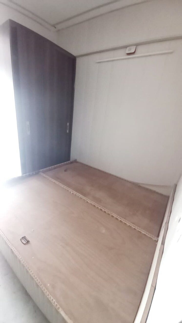 Room, puri-diplomatic-residences 1 RK 450 Sq.Ft. Apartment In Sector 111 Gurgaon 9106337