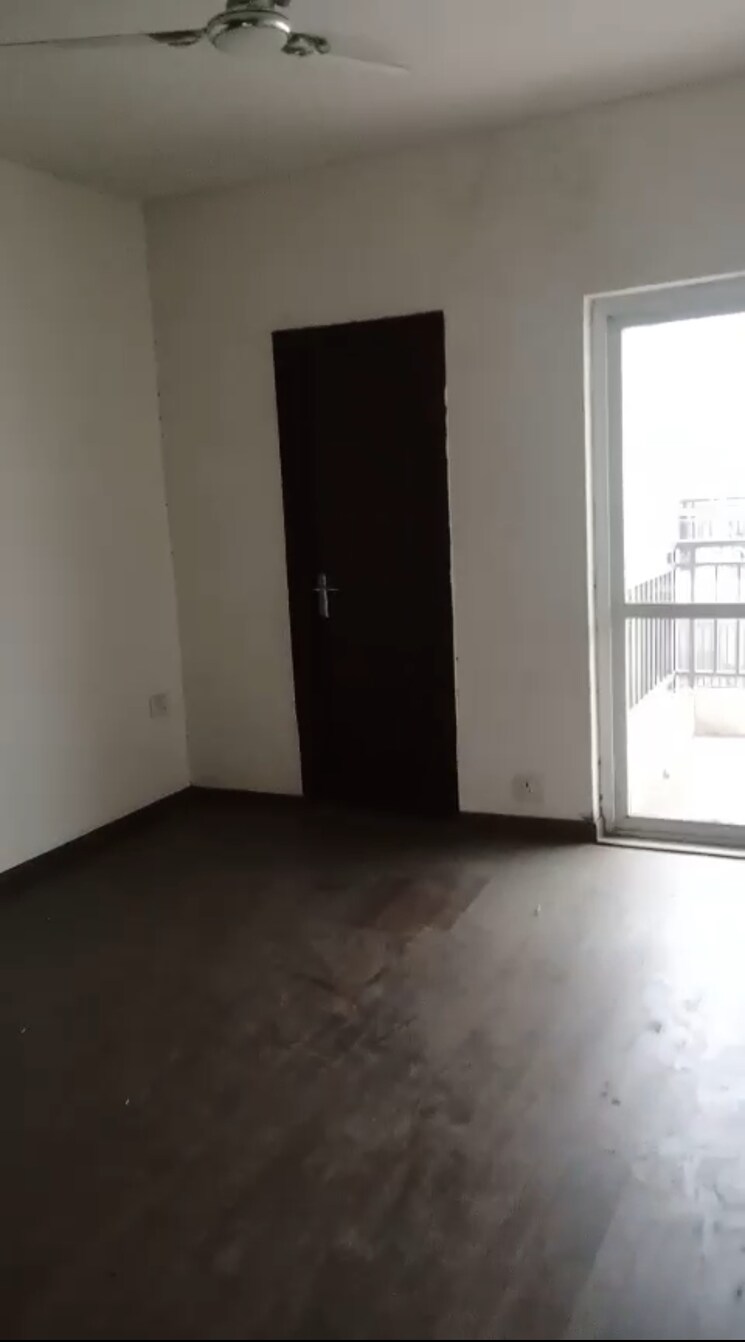 Room, omaxe-heights 3 Bedroom 1500 Sq.Ft. Apartment In Sector 86 Faridabad 9106336