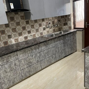 Kitchen in 3 BHK Builder Floor at Sector 57 – for Rent
