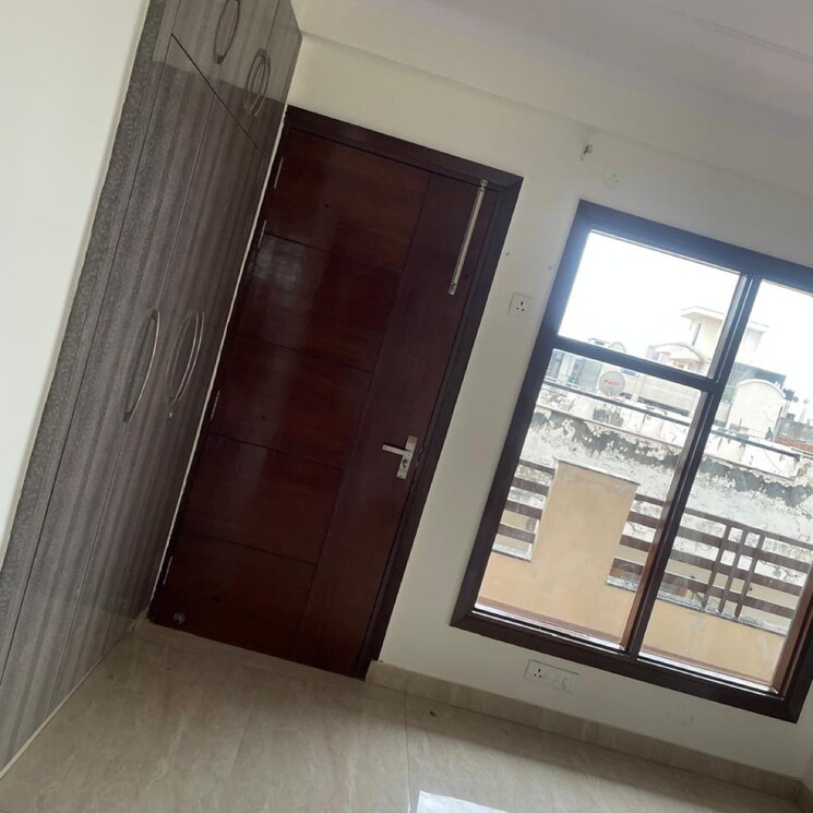 undefined, sector 57 3 Bedroom 1800 Sq.Ft. Builder Floor In Sector 57 Gurgaon 9106385